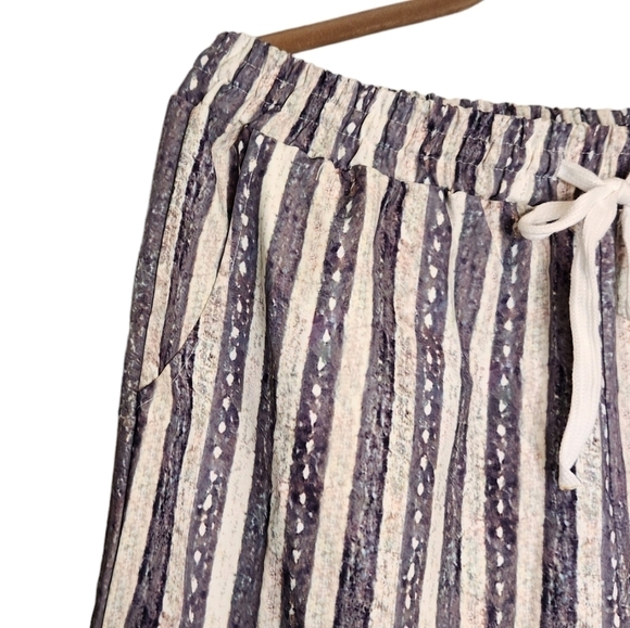 Fashion Says Me Too Striped Pants Size Large - Picture 11 of 12